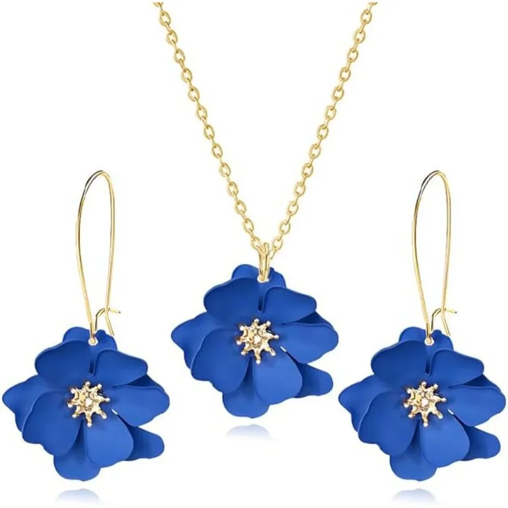 Stylish & Versatile Bohemian Flower Earrings with Matching Necklace Set